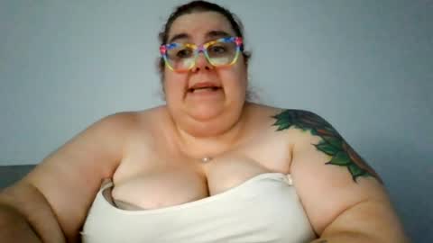 hotwife4685 online show from 25, 6, 2026