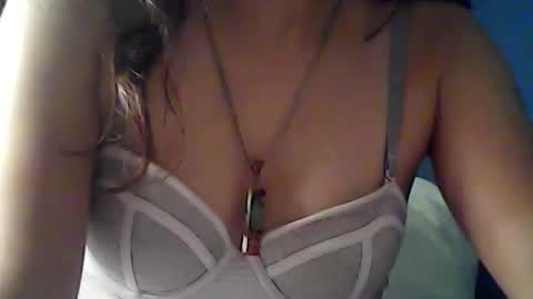 Snapshot of hotwinterxx chatting on 4, 12, 2025 Hotwixx online show from 4, 12, 2025