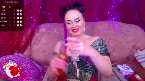 Hotzlata online show from 3, 10, 2025