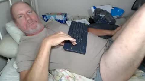 Snapshot of houseflipper chatting on 8, 6, 2026 houseflipper online show from 8, 6, 2026