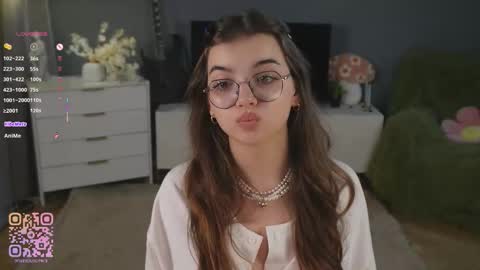 Snapshot of huba_booba chatting on 19, 10, 2025 Diane online show from 19, 10, 2025