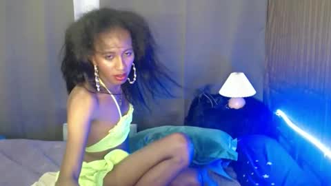 Snapshot of hugecock_caramel chatting on 3, 3, 2026 hugecock_caramel online show from 3, 3, 2026