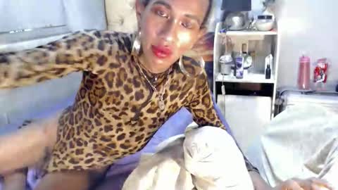 Snapshot of hugecock_caramel chatting on 3, 5, 2026 hugecock_caramel online show from 3, 5, 2026