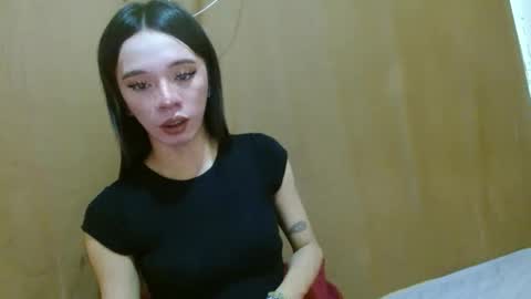 Snapshot of hugecock_caraxx chatting on 23, 12, 2025 Cara online show from 23, 12, 2025