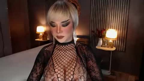 Christine online show from 3, 12, 2025