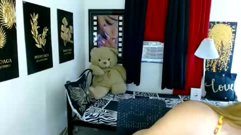 Snapshot of hugecockgoddessx chatting on 10, 6, 2026 hugecockgoddessx online show from 10, 6, 2026