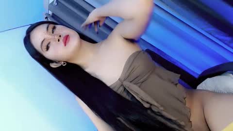 Yhanie online show from 2, 4, 2026