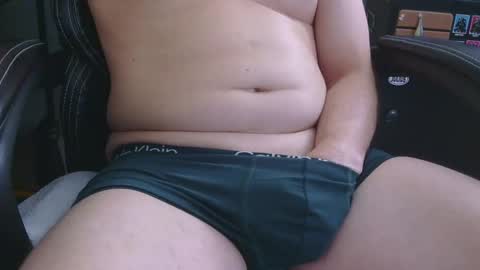 Snapshot of hugejass25 chatting on 2, 3, 2026 hugejass25 online show from 2, 3, 2026