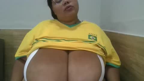 LUCYSANX online show from 27, 2, 2026