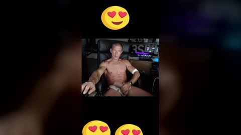 Snapshot of hugerodforyou chatting on 1, 12, 2025 hugerodforyou online show from 1, 12, 2025