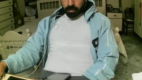 Snapshot of hugeveiny chatting on 20, 5, 2026 hugeveiny online show from 20, 5, 2026