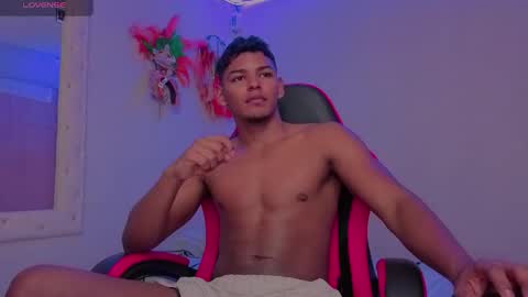 Snapshot of hugo_cano chatting on 7, 5, 2026 Hugo Cano online show from 7, 5, 2026
