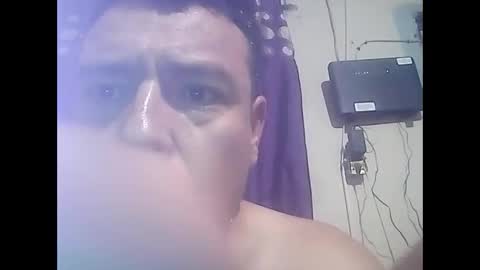 hugopaqui57 online show from 12, 2, 2025