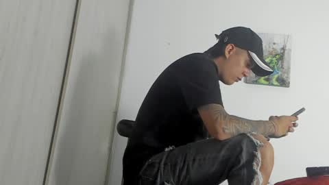 Snapshot of hugosan2 chatting on 25, 12, 2024 Hugo online show from 25, 12, 2024