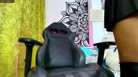 Snapshot of huila97 chatting on 9, 10, 2025 elecktra12 online show from 9, 10, 2025