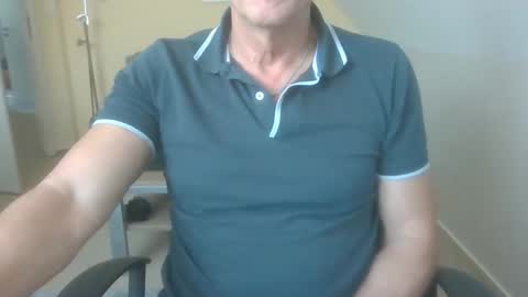 hundeleine online show from 4, 11, 2025