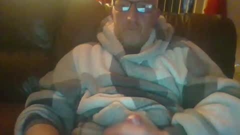 Snapshot of hung69foryou chatting on 10, 2, 2025 hung69foryou online show from 10, 2, 2025
