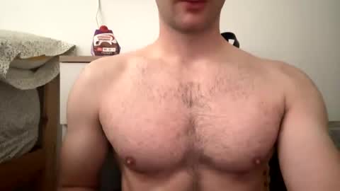 Snapshot of hung_college01 chatting on 4, 11, 2025 hung_college01 online show from 4, 11, 2025