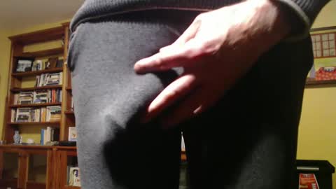 Big uncut cock dripping online show from 10, 9, 2025