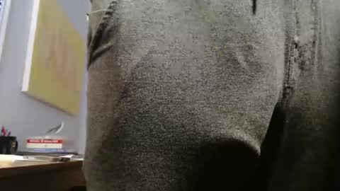 Big uncut cock dripping online show from 13, 10, 2025