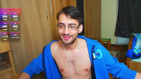 Snapshot of hungeddy chatting on 4, 12, 2024 Eddy online show from 4, 12, 2024