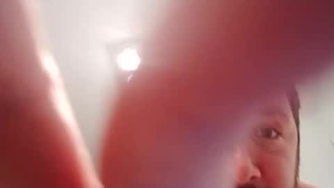 Snapshot of hungguy288889 chatting on 16, 1, 2025 hungguy288889 online show from 16, 1, 2025