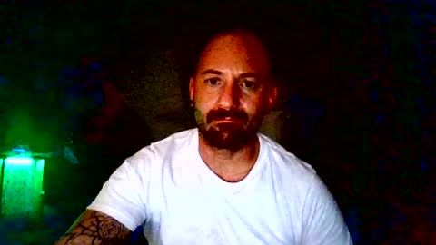 hungherowithoutacape online show from 10, 8, 2026