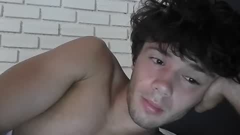 Snapshot of hunglikecrazyy chatting on 12, 4, 2026 Tyler online show from 12, 4, 2026