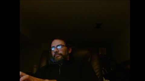 Snapshot of hunglonelyguy chatting on 28, 5, 2026 LonelyGuy online show from 28, 5, 2026