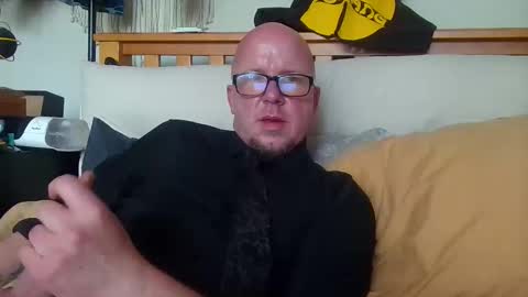 HuingsingleDad79 online show from 28, 4, 2026