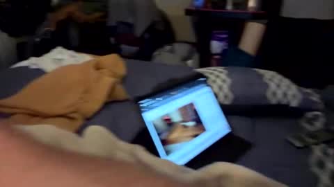 hungsolow6943 online show from 14, 2, 2026