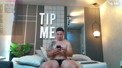 hunk_ryan online show from 19, 12, 2024