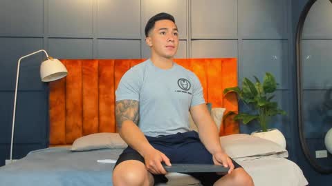 hunk_ryan online show from 7, 2, 2025