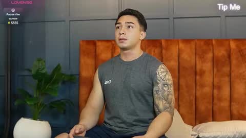 hunk_ryan online show from 11, 3, 2025