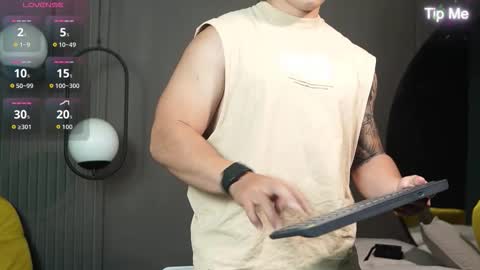 hunk_ryan online show from 28, 9, 2025