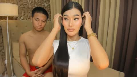 hunkhomerontop online show from 2, 12, 2025