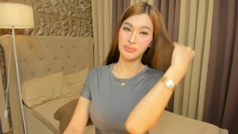 hunkhomerontop online show from 30, 4, 2026
