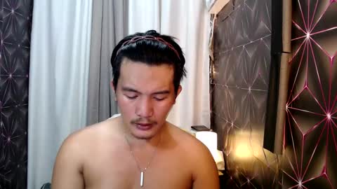 hunkylloyd online show from 28, 1, 2025