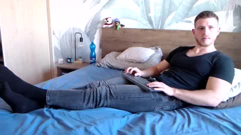 Hunter Bridges online show from 1, 2, 2025