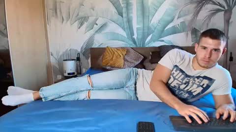 Hunter Bridges online show from 5, 11, 2025