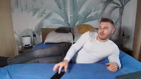 Hunter Bridges online show from 14, 12, 2025