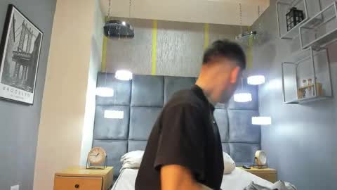 Snapshot of hunterheat_ chatting on 9, 11, 2025 hunterheat_ online show from 9, 11, 2025