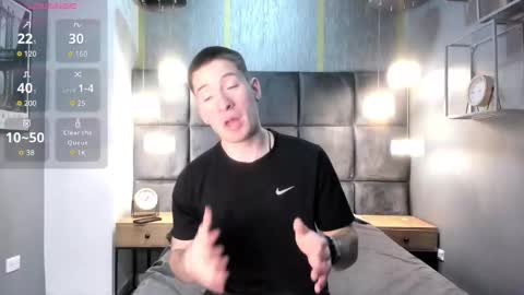 Snapshot of hunterheat_ chatting on 3, 12, 2025 hunterheat_ online show from 3, 12, 2025