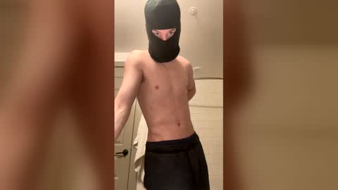 Snapshot of huntersolves chatting on 22, 12, 2025 huntersolves online show from 22, 12, 2025