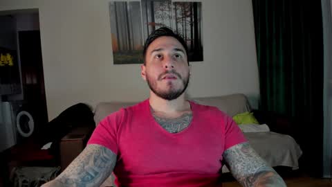 huntyourheart94 online show from 4, 1, 2025