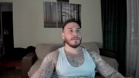 huntyourheart94 online show from 17, 1, 2025