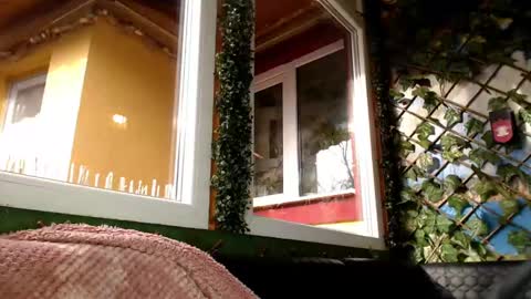 Kayla online show from 21, 1, 2025