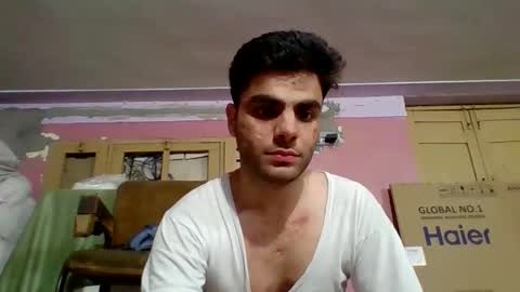 huzaifa654 online show from 2, 11, 2025