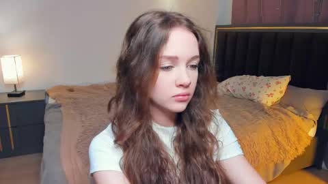 Snapshot of hwadwellingham chatting on 26, 4, 2026 Lily online show from 26, 4, 2026