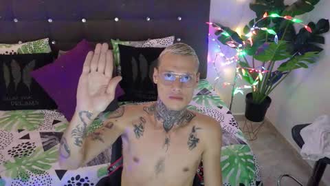 Snapshot of hyb_noctilux chatting on 30, 11, 2025 Call me sinner... online show from 30, 11, 2025